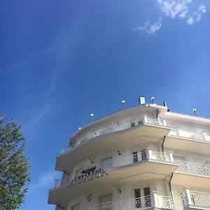 https://residence-auriga.emilia-romagnahotels.net